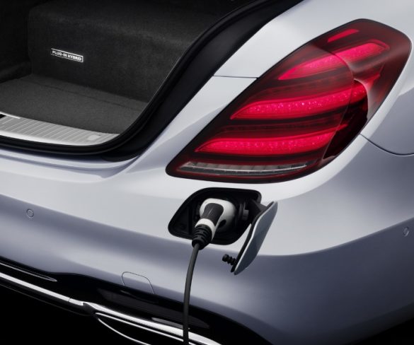 Daimler boosts PHEV ranges with new battery tech
