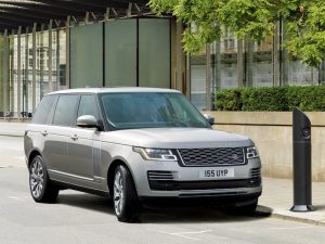 The new Range Rover PHEV.