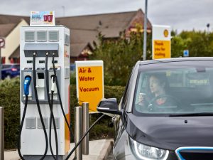 Government pushes ahead with mandating EV charge points at forecourts
