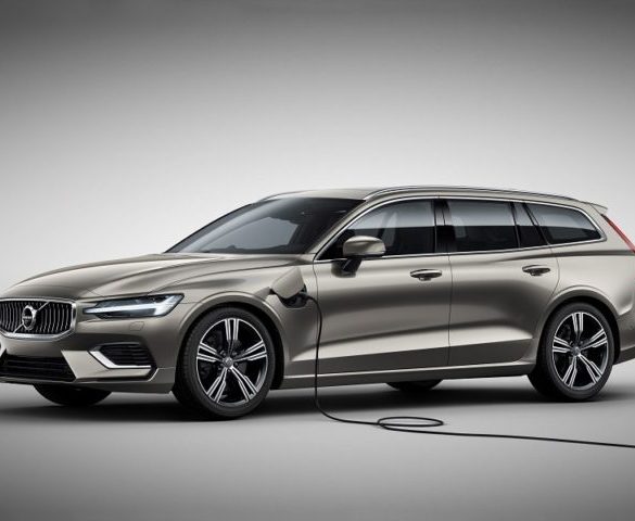 New Volvo V60 to include two PHEV versions
