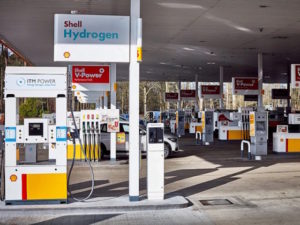 The Shell Beaconsfield site on the M40 is said to be the first to offer to hydrogen and petrol/diesel under the same canopy.