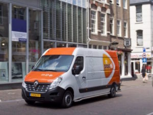 The fleet of 17 Master Z.E. models will help PostNL to realise CO2-free deliveries in 25 inner cities by 2025