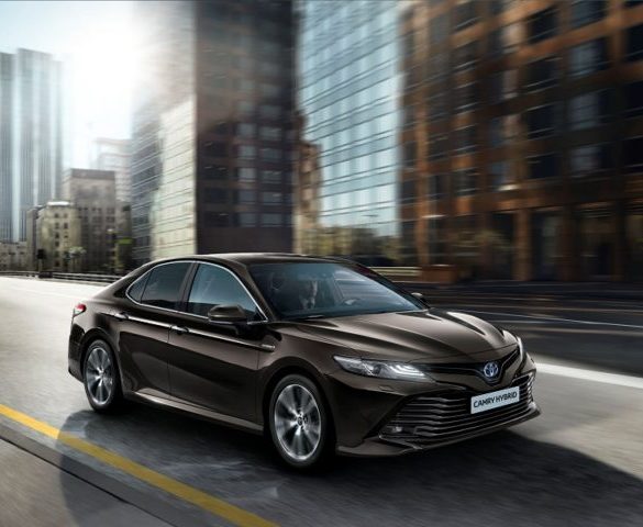 Toyota to replace Avensis with hybrid-only Camry