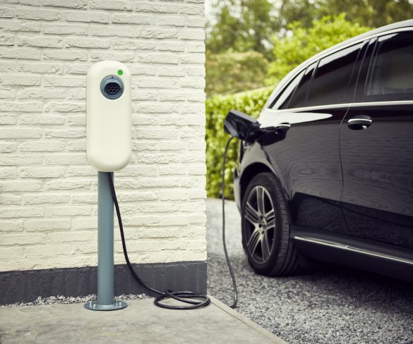 Choosing right charging tariff could save EV drivers over £1,000 a year