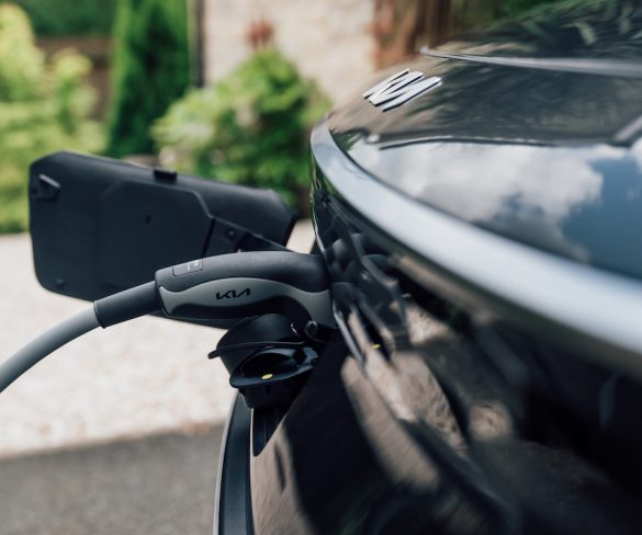 Majority of EV buyers not happy relying solely on public chargers