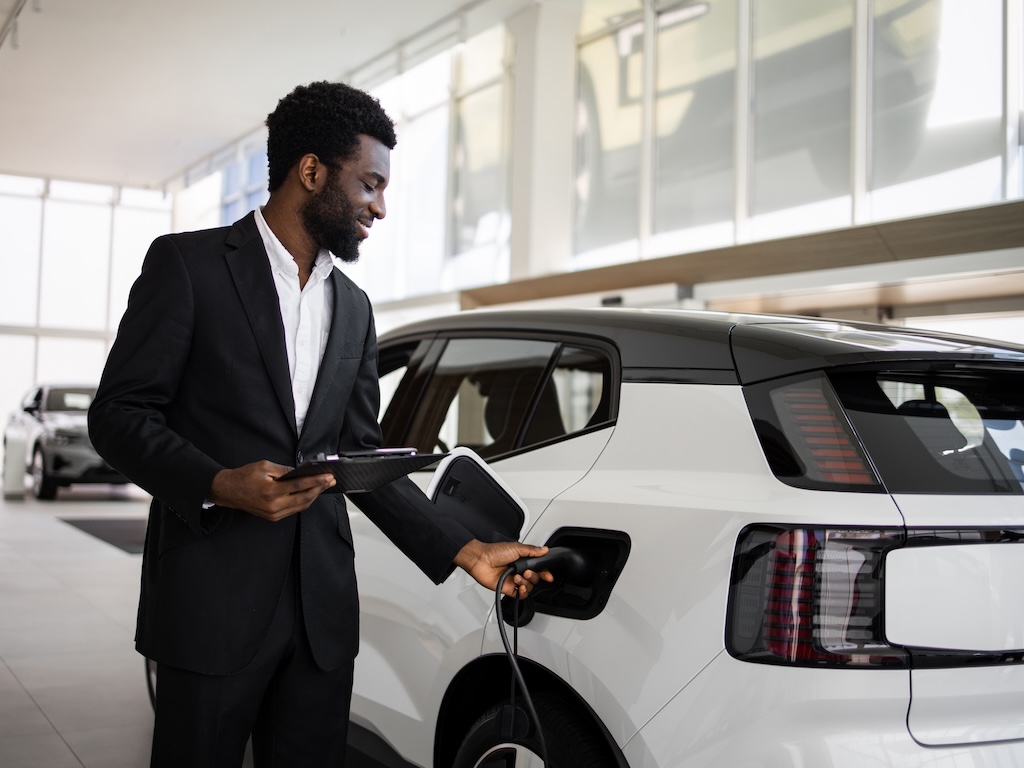 Sustained Fall Ex-fleet EVs lead used sector resilience as diesel residuals fall ...